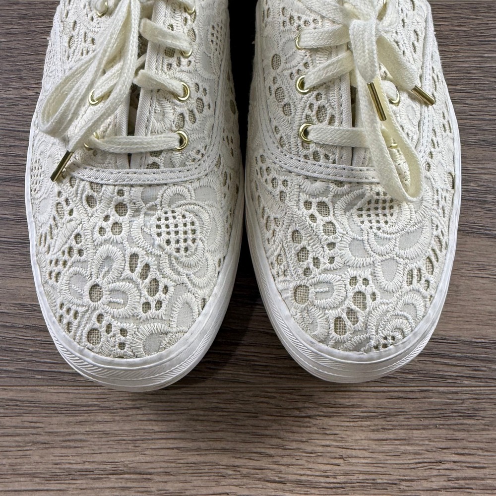 Keds Triple Lace Up Sneakers Cream Crochet Eyelet Floral Platform Low Top Shoes - Picture 3 of 16